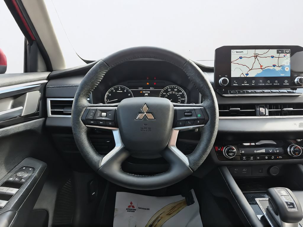Used 2024 Mitsubishi Outlander SE FWD image 31