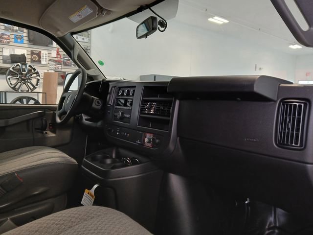 New 2026 GMC Savana 2500 Extended w/ Driver Convenience Package RWD image 12