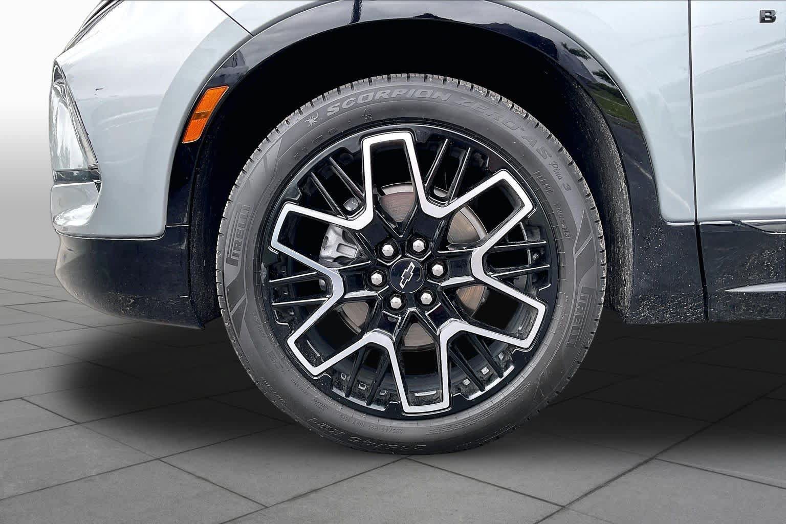 Used 2024 Chevrolet Blazer RS w/ Driver Confidence II Package FWD image 10