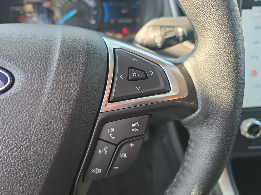 Used 2024 Ford Edge SEL image 18