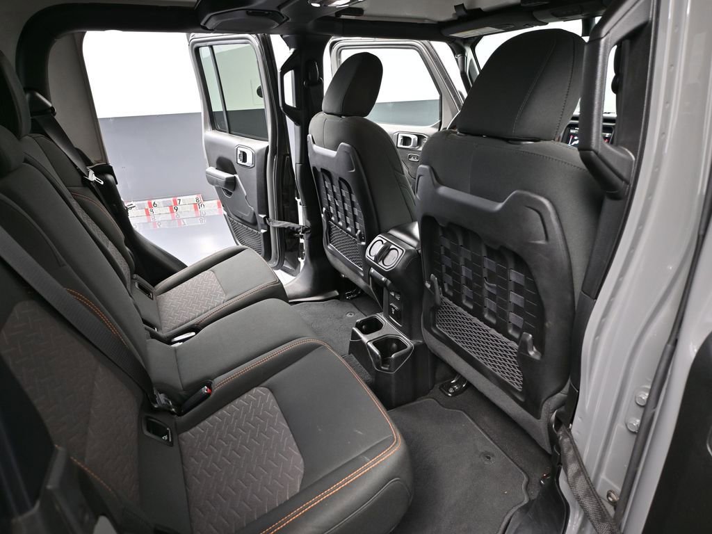 Used 2022 Jeep Gladiator Mojave w/ Auxiliary Switch Group image 43