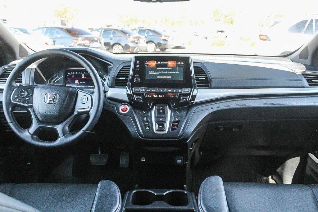 Used 2024 Honda Odyssey Sport image 2