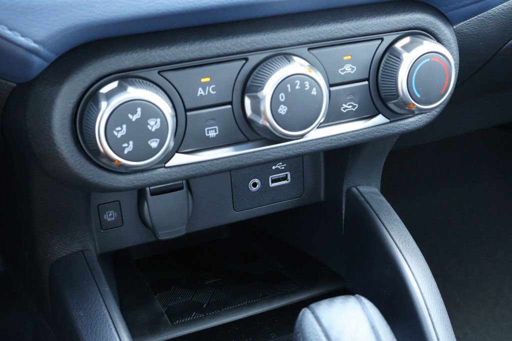 New 2025 Nissan Versa SV w/ Trunk Package image 12