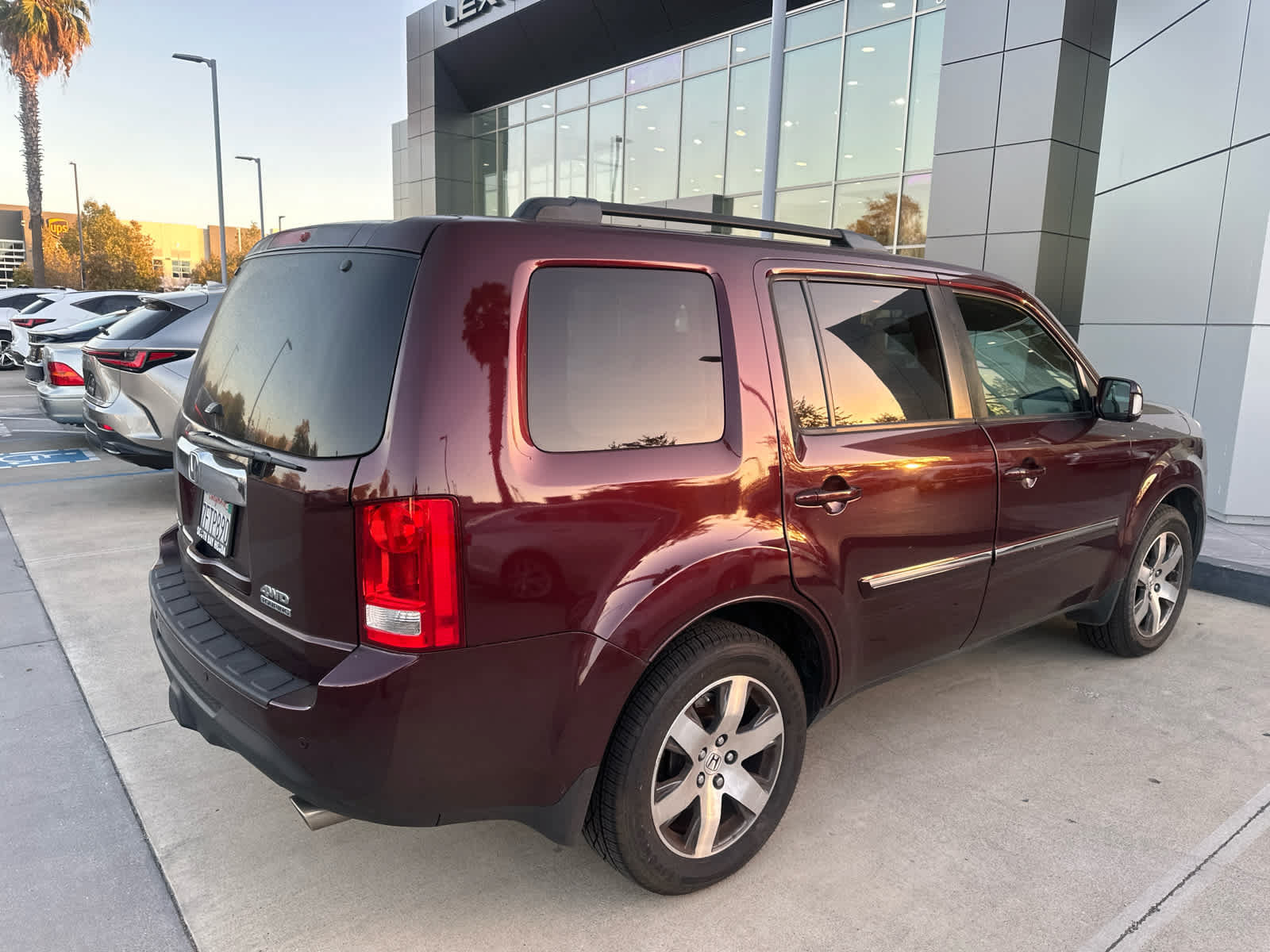 Used 2014 Honda Pilot Touring image 6