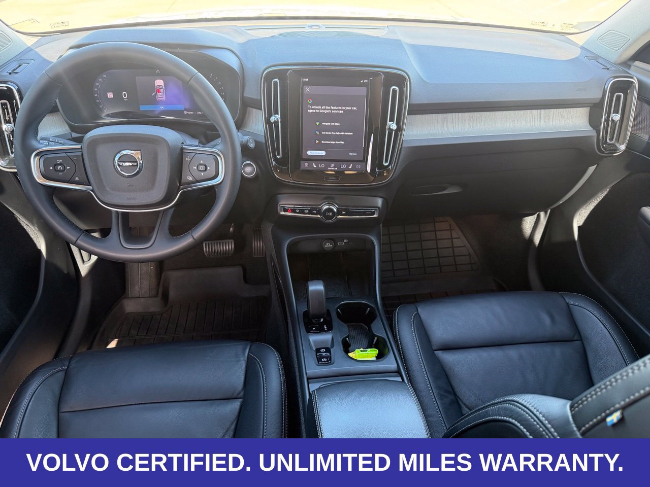 Certified 2024 Volvo XC40 B5 Core AWD/4WD image 18