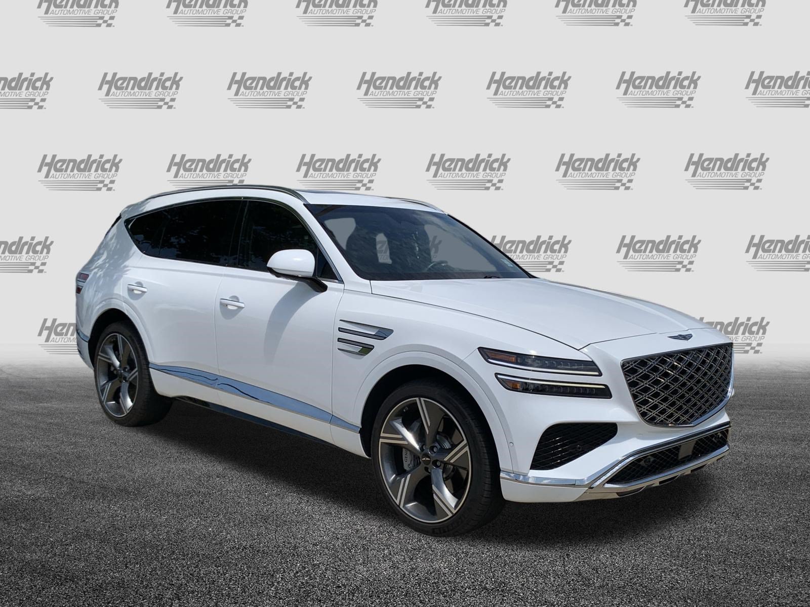 Used 2025 Genesis GV80 2.5T Prestige AWD/4WD image 2