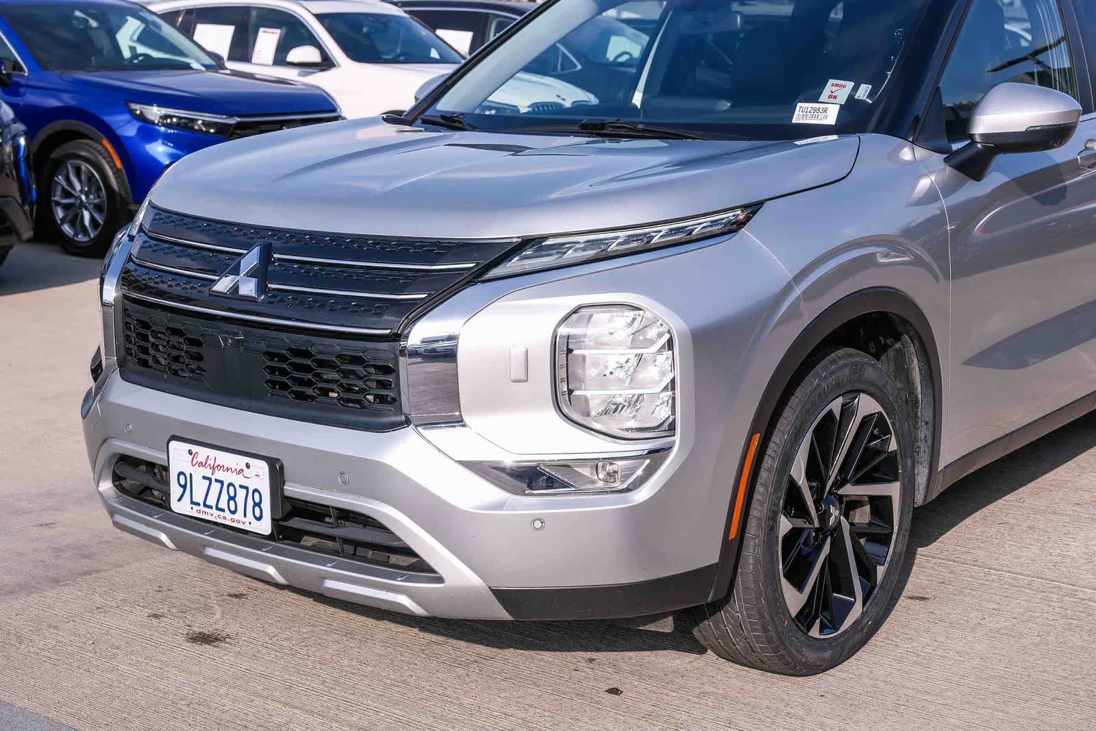 Used 2024 Mitsubishi Outlander SE AWD/4WD image 11