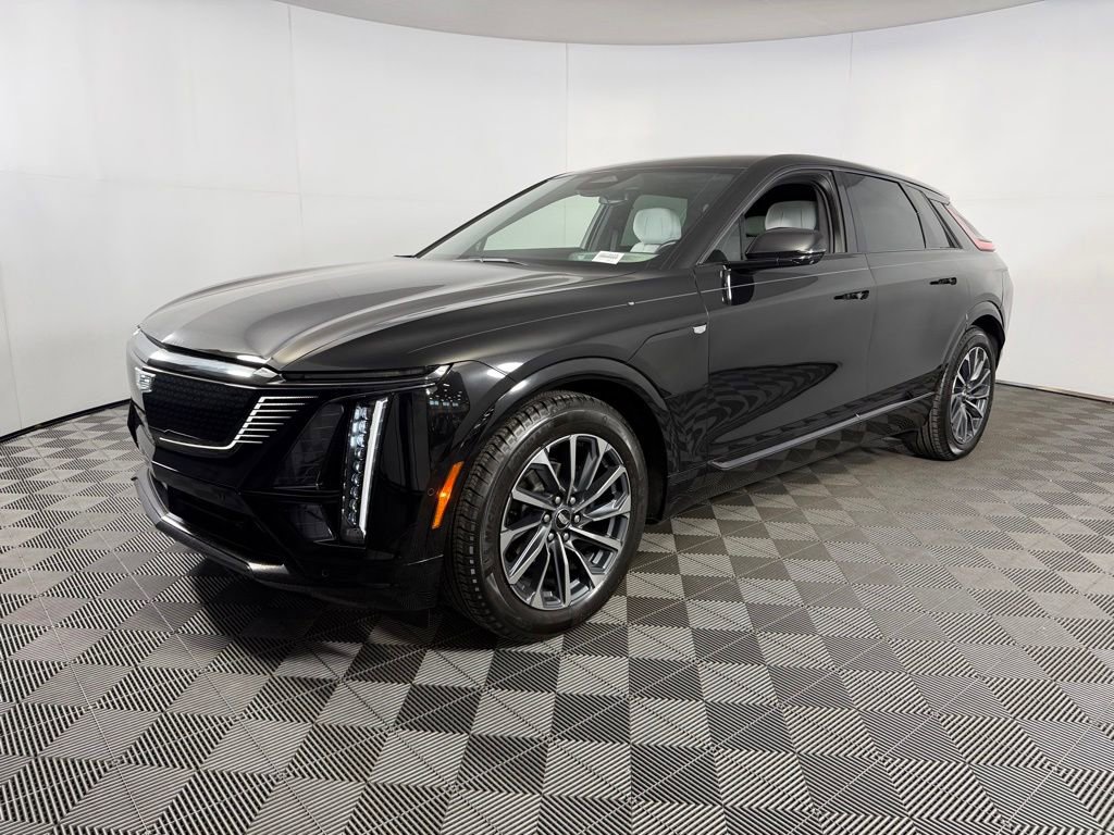 Used 2024 Cadillac Lyriq Sport RWD image 9