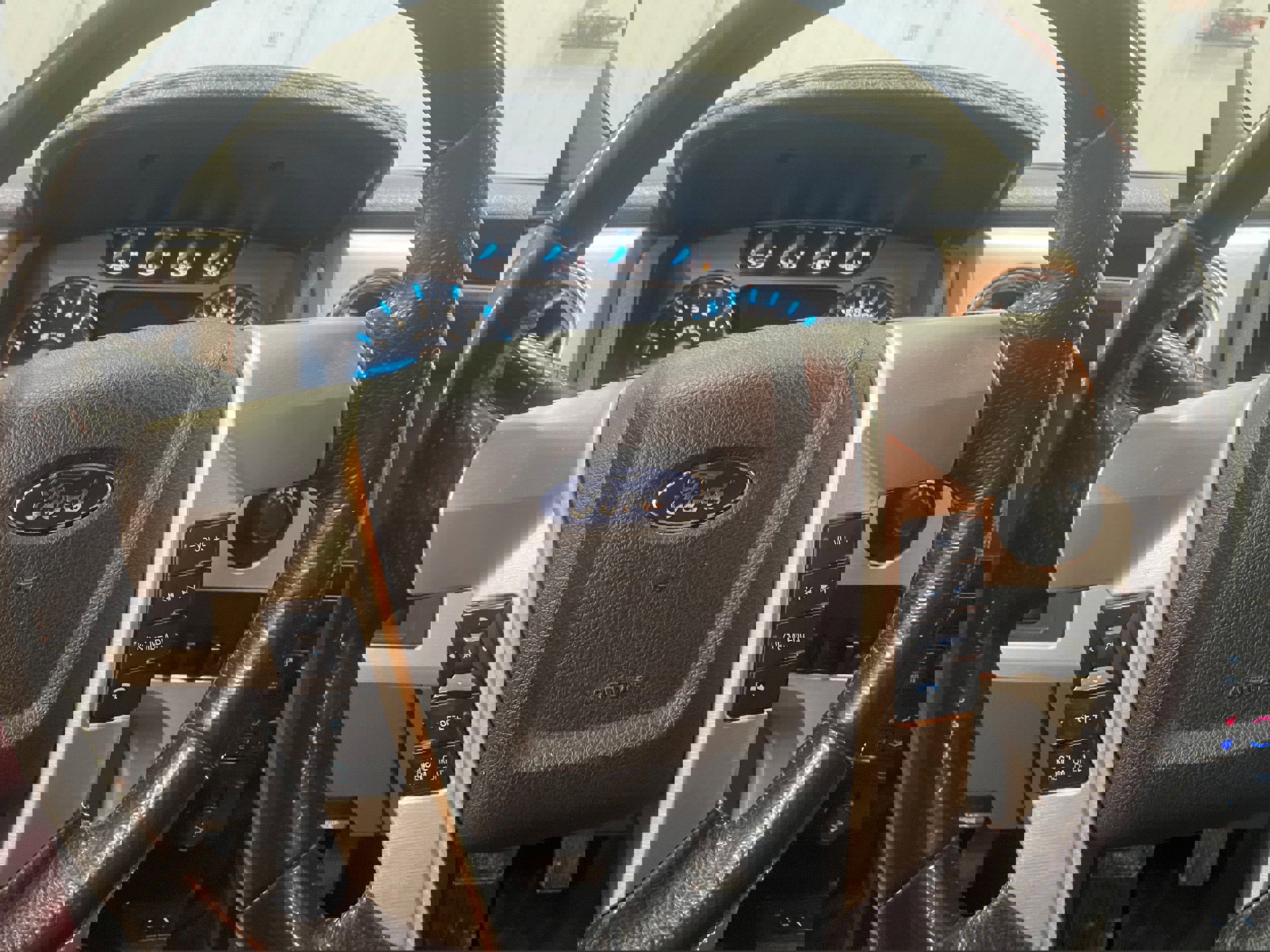 Used 2011 Ford F150 Platinum AWD/4WD image 16