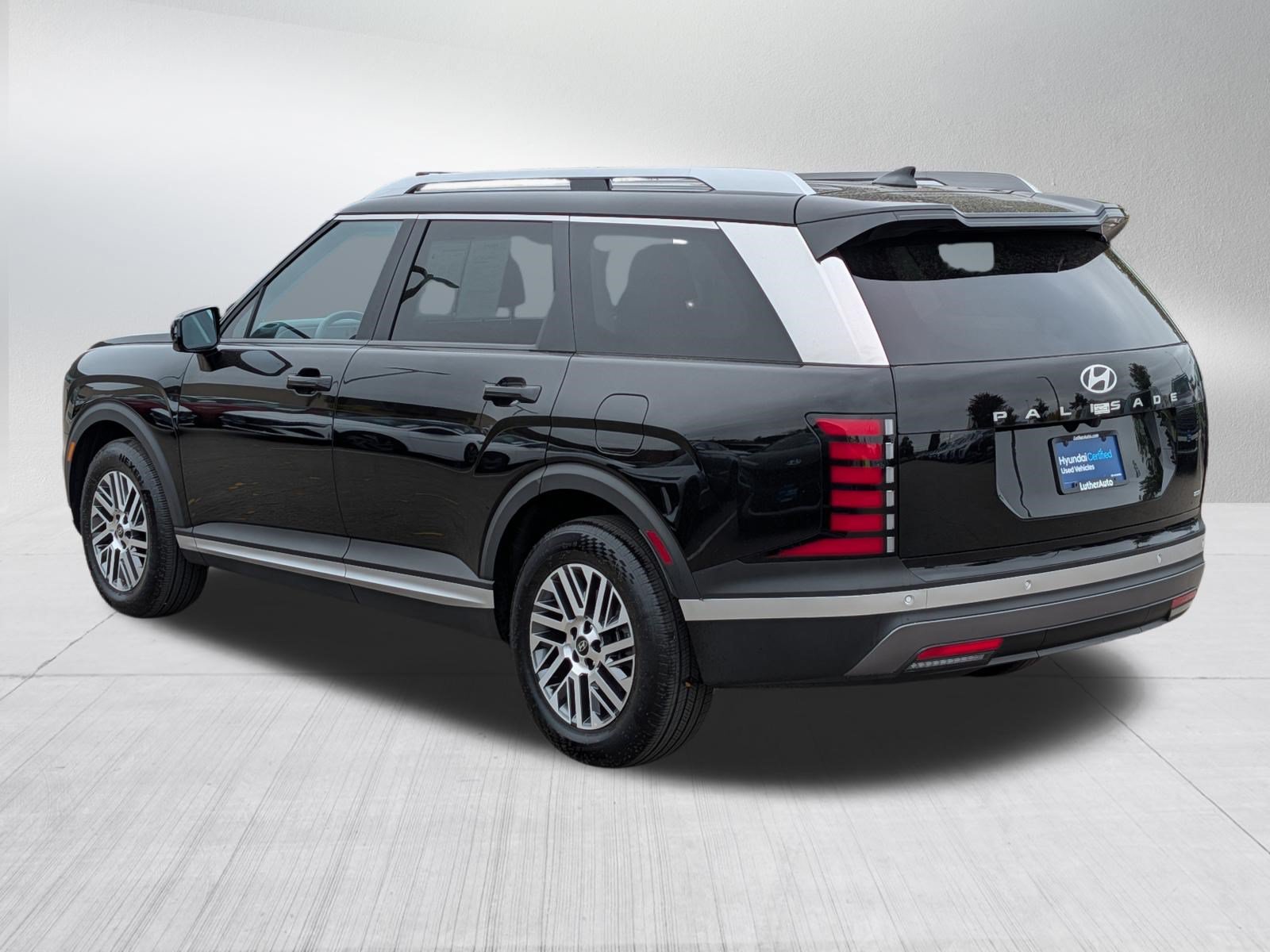 Certified 2026 Hyundai Palisade SEL AWD/4WD image 5