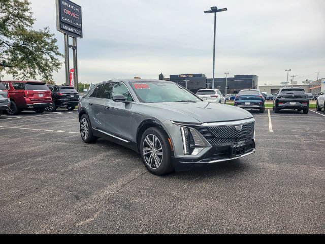 Certified 2024 Cadillac Lyriq Luxury AWD/4WD image 6