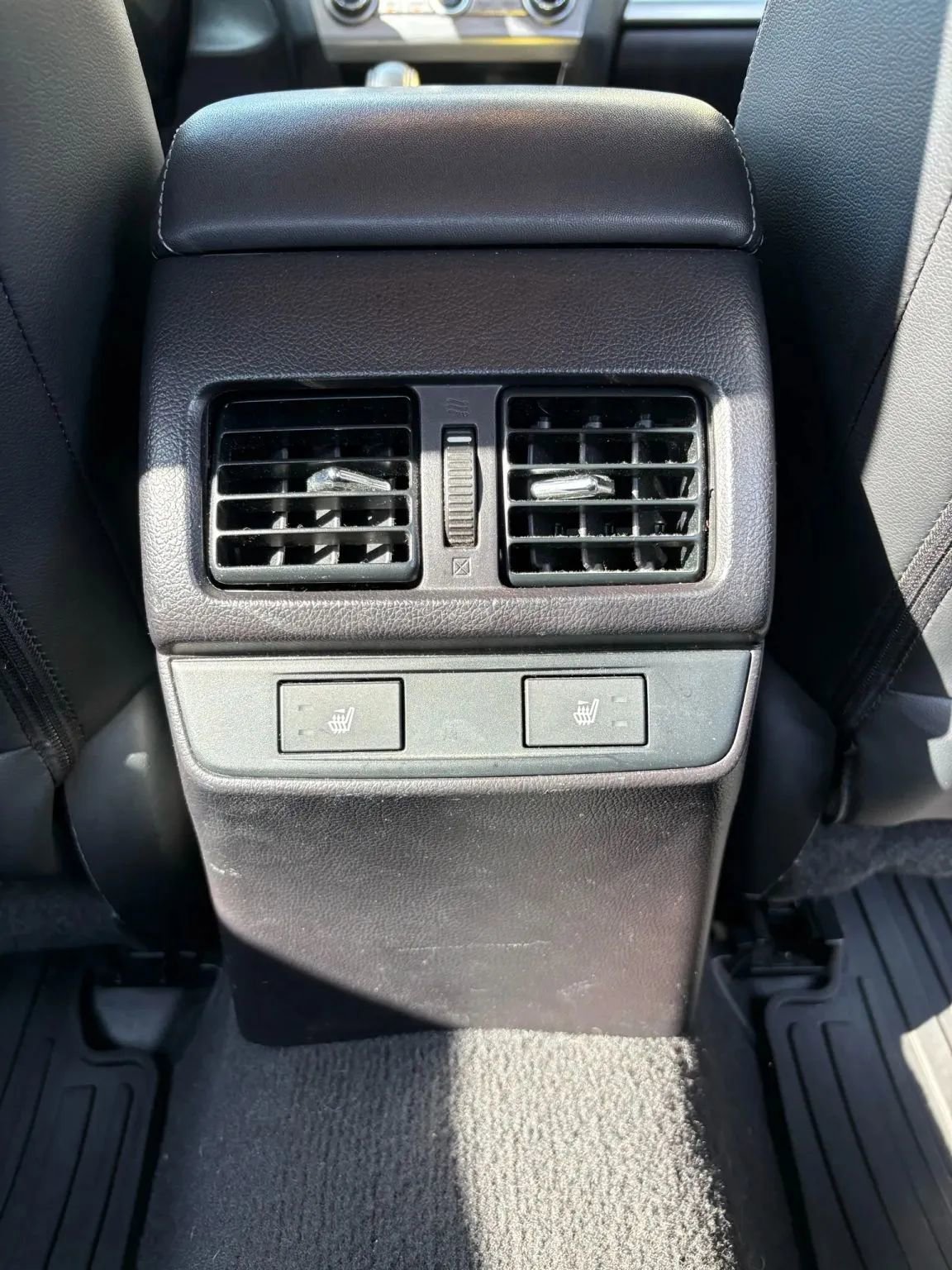 Used 2017 Subaru Legacy 2.5i Limited image 28