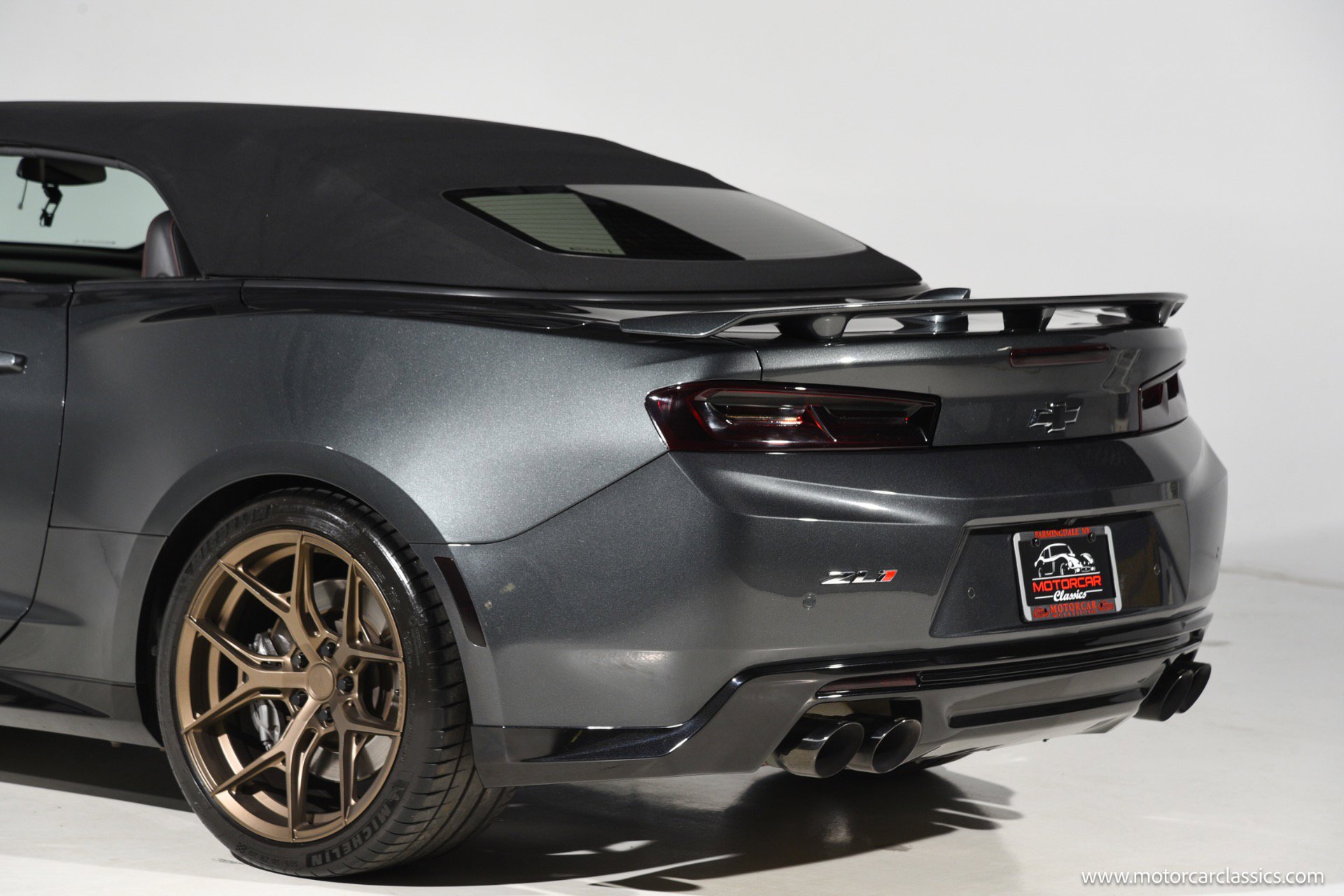 Used 2017 Chevrolet Camaro ZL1 RWD image 16