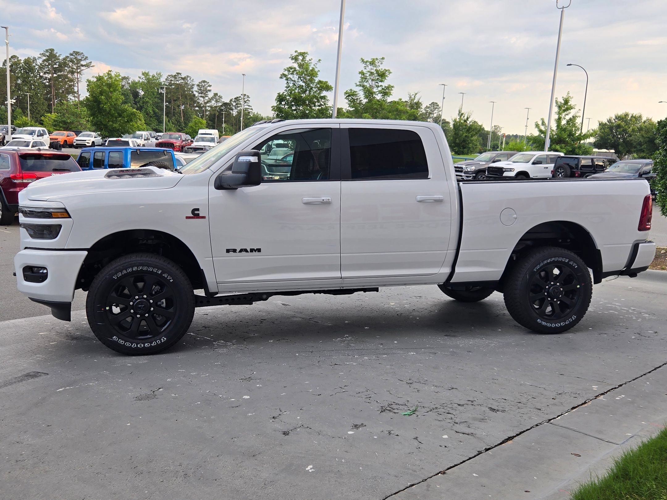New 2026 RAM 2500 Laramie w/ Night Edition AWD/4WD image 4