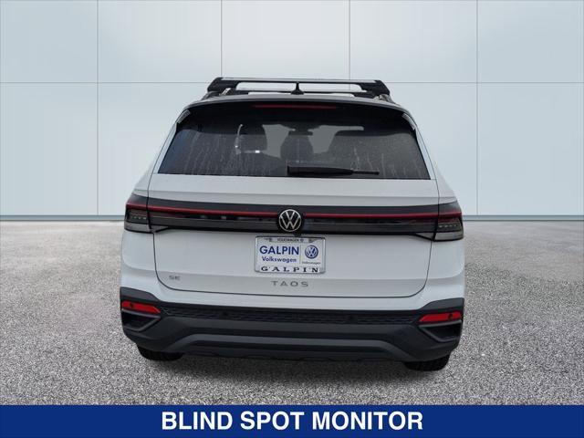 New 2025 Volkswagen Taos SE image 4