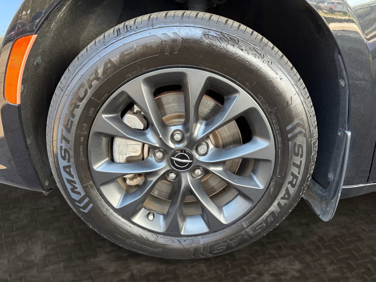 Used 2021 Chrysler Pacifica Touring w/ Cold Weather Group image 39