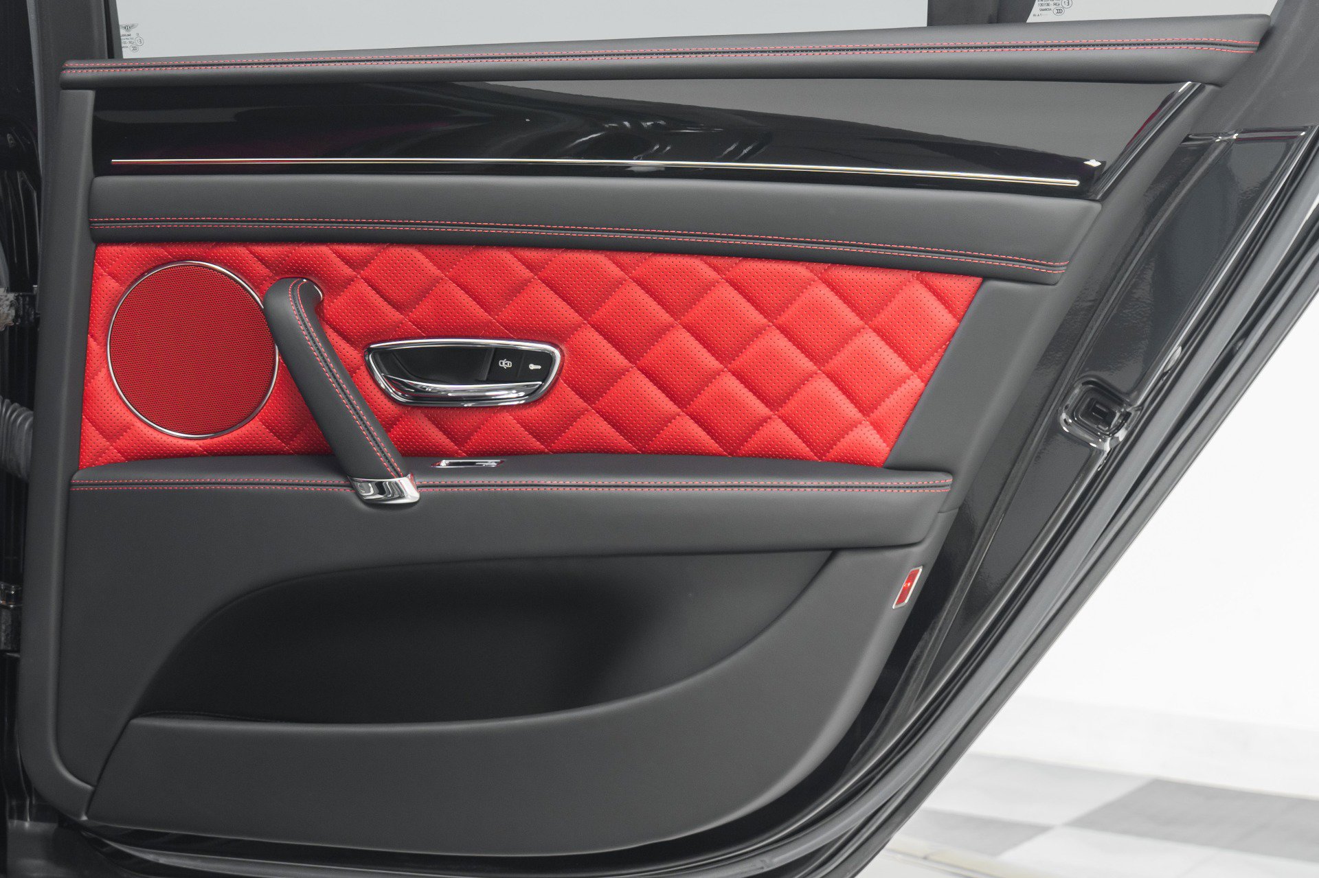 Used 2017 Bentley Flying Spur S V8 image 45