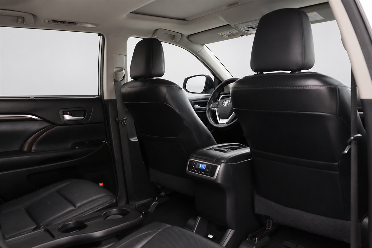 Used 2014 Toyota Highlander Limited AWD/4WD image 15