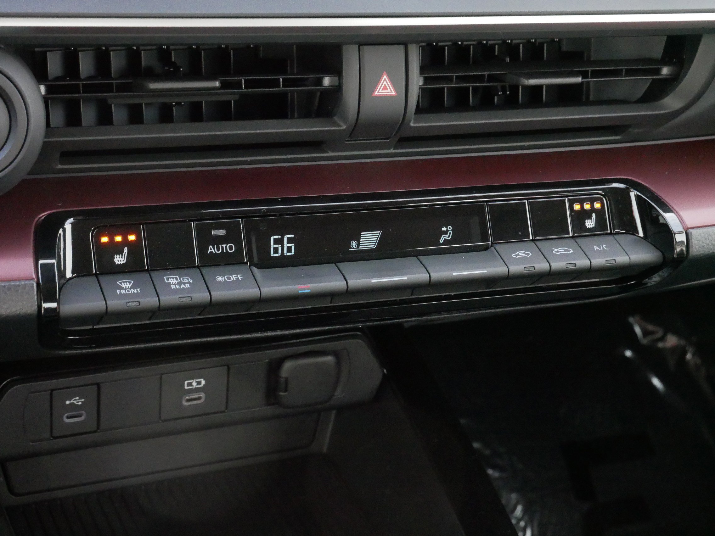 Certified 2024 Toyota Prius Prime image 18