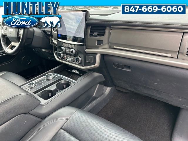 Used 2023 Ford Expedition XLT AWD/4WD image 9