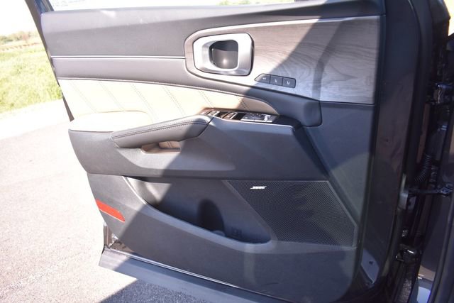 New 2025 Kia Sorento SX Prestige w/ Olive Brown Leather Package image 39