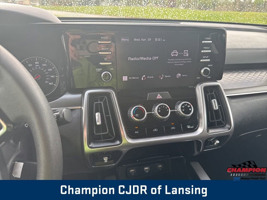 Used 2022 Kia Sorento LX FWD image 24