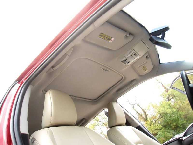 Used 2013 Lexus CT 200h image 24