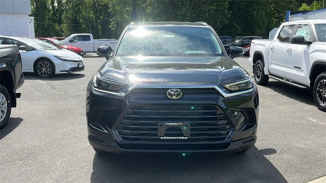 New 2025 Toyota Grand Highlander FWD image 2