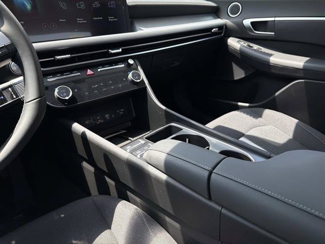 New 2026 Hyundai Sonata SEL FWD image 13