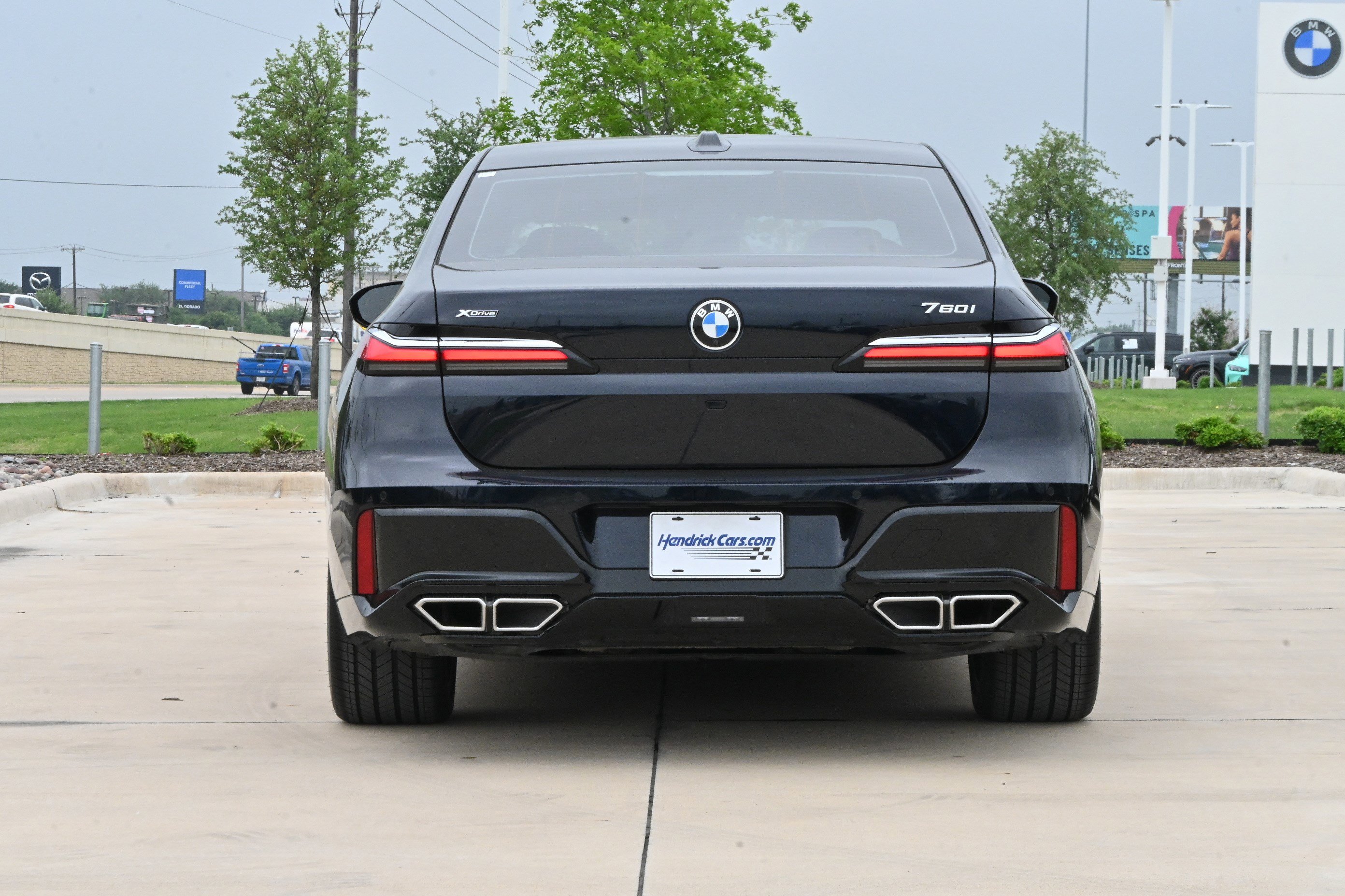 Certified 2024 BMW 760i xDrive AWD/4WD image 8