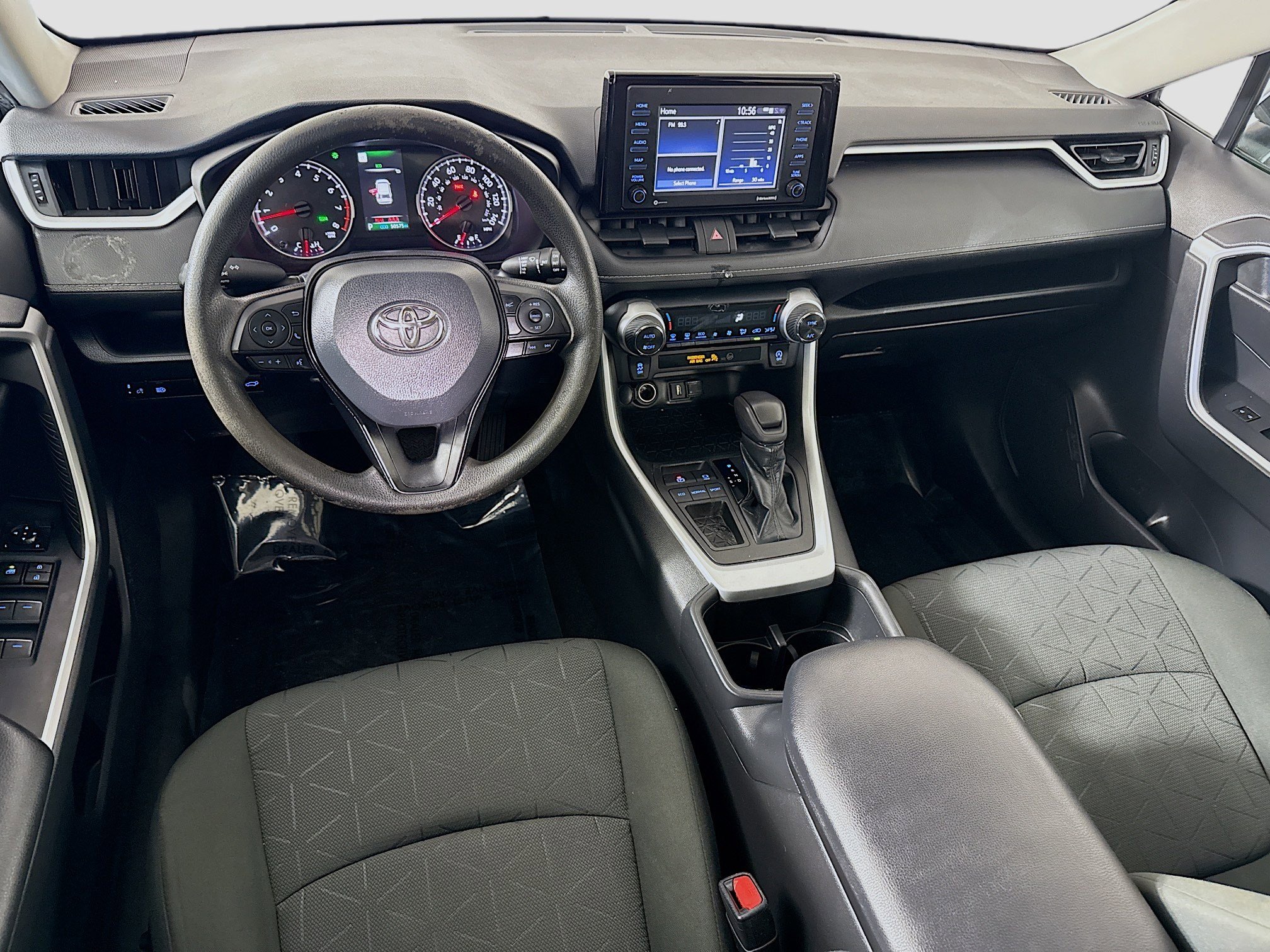 Used 2022 Toyota RAV4 XLE image 17