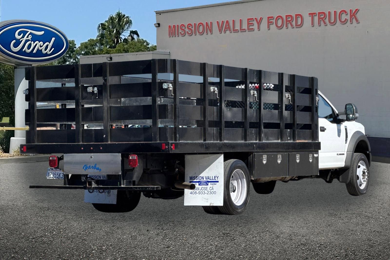 Used 2022 Ford F550 16Ft Stakebed image 4