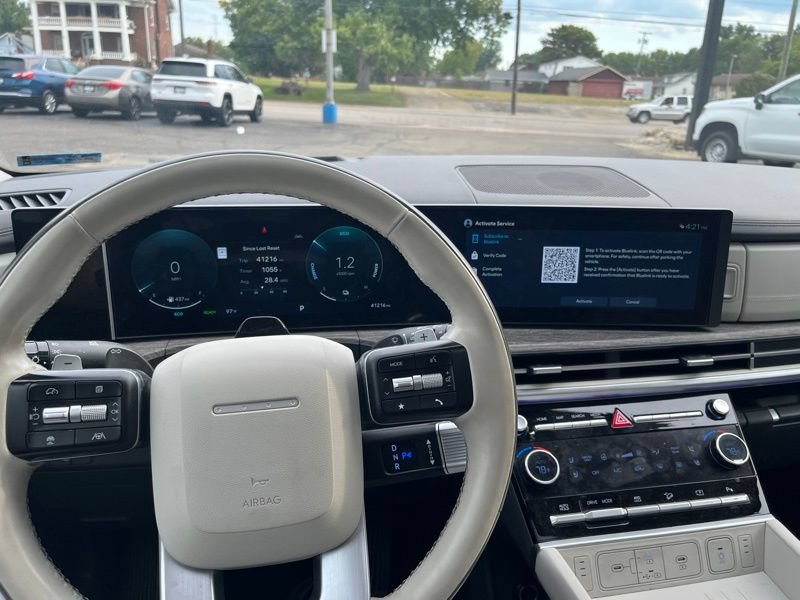 Used 2024 Hyundai Santa Fe Calligraphy AWD/4WD image 12