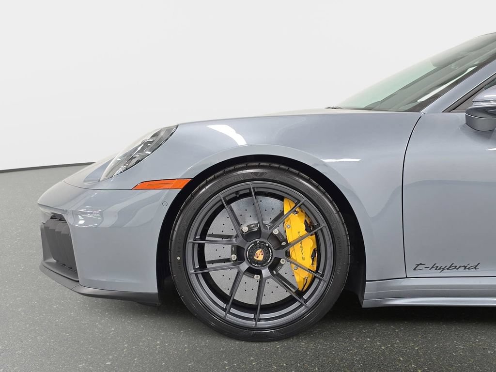 New 2026 Porsche 911 Carrera GTS RWD image 10