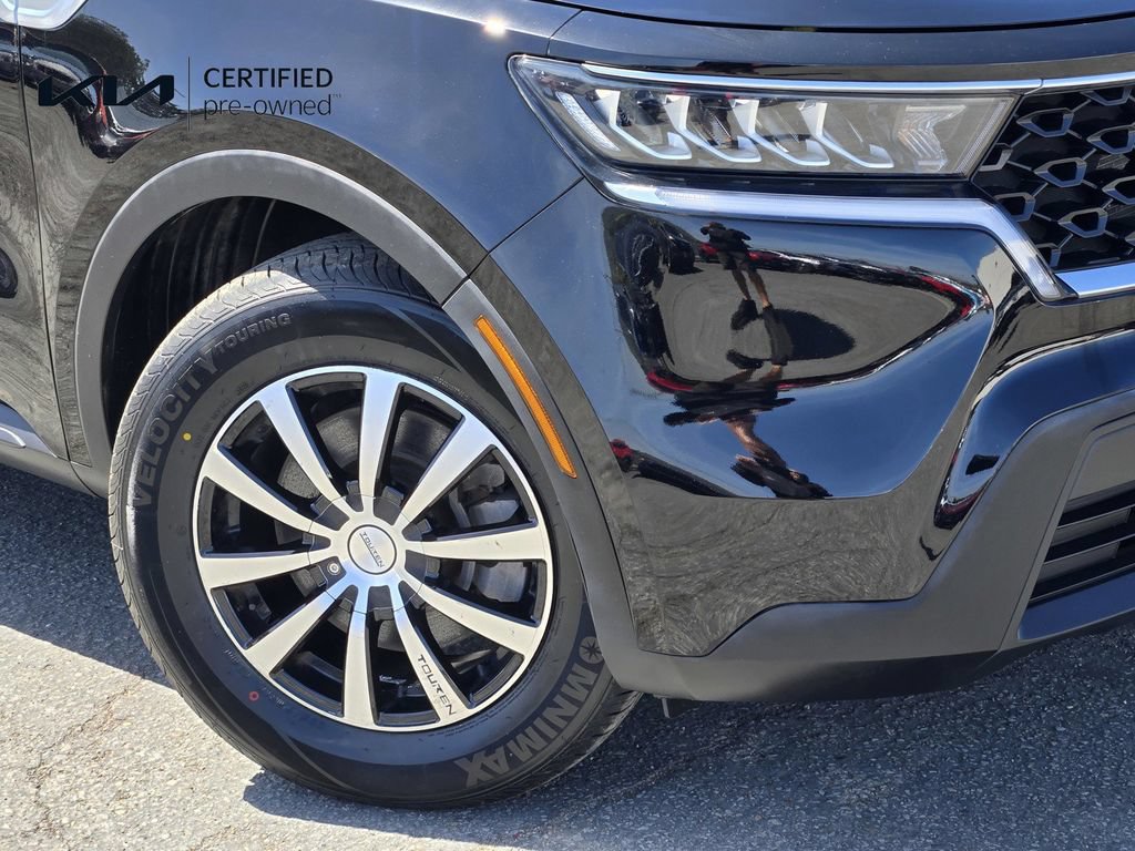 Used 2021 Kia Sorento LX FWD image 9