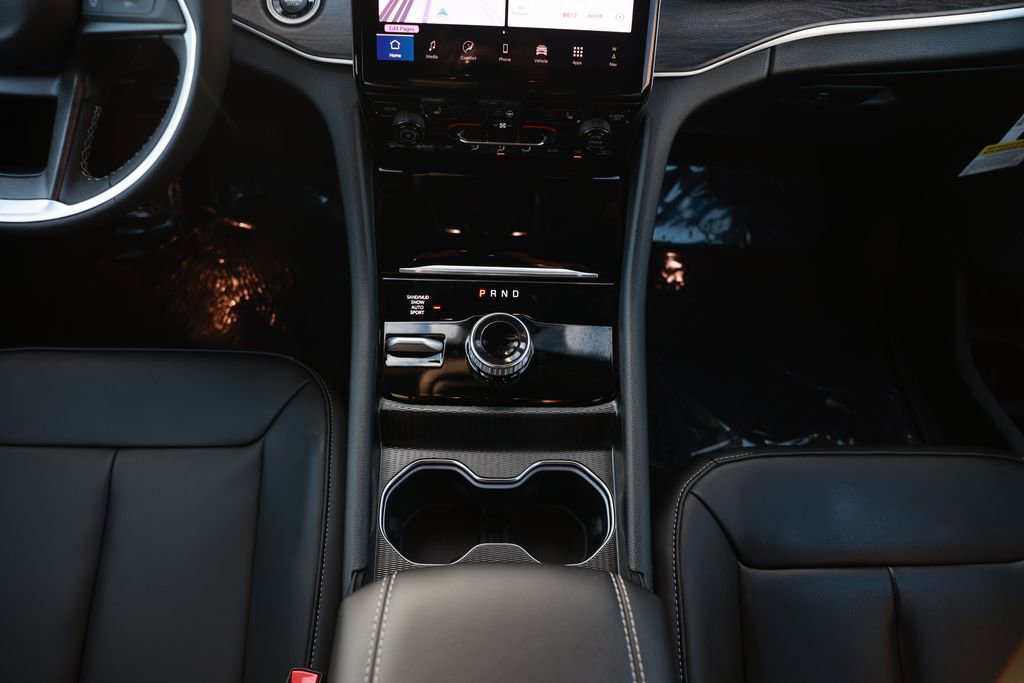 New 2025 Jeep Grand Cherokee Limited image 24