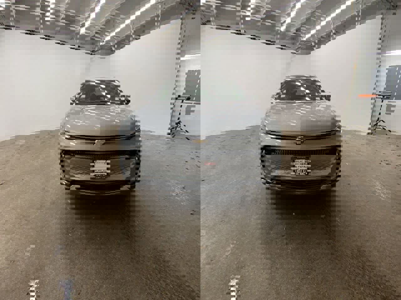 Used 2025 Chevrolet Equinox EV LT w/ Convenience Package image 9