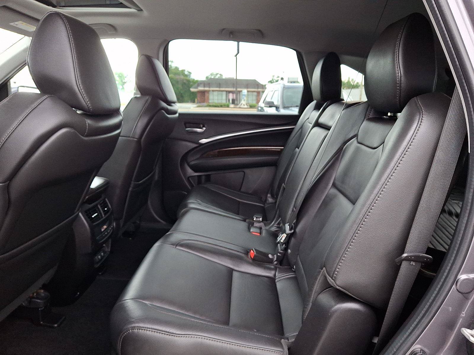 Used 2020 Acura MDX SH-AWD image 12
