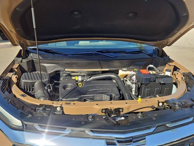 New 2027 Chevrolet Equinox LT w/ Safety and Technology Package FWD image 30
