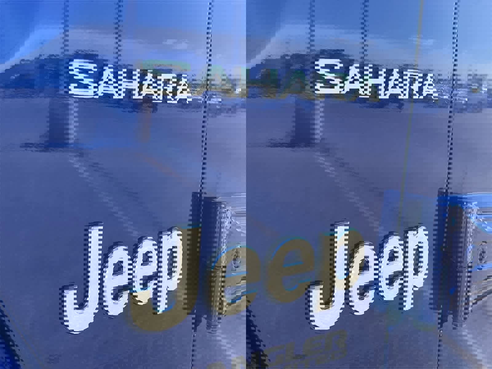 Used 2020 Jeep Wrangler Unlimited Sahara image 12