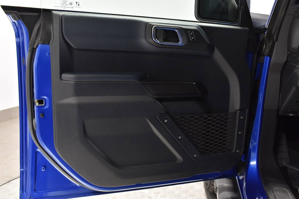 Used 2024 Ford Bronco Outer Banks image 9