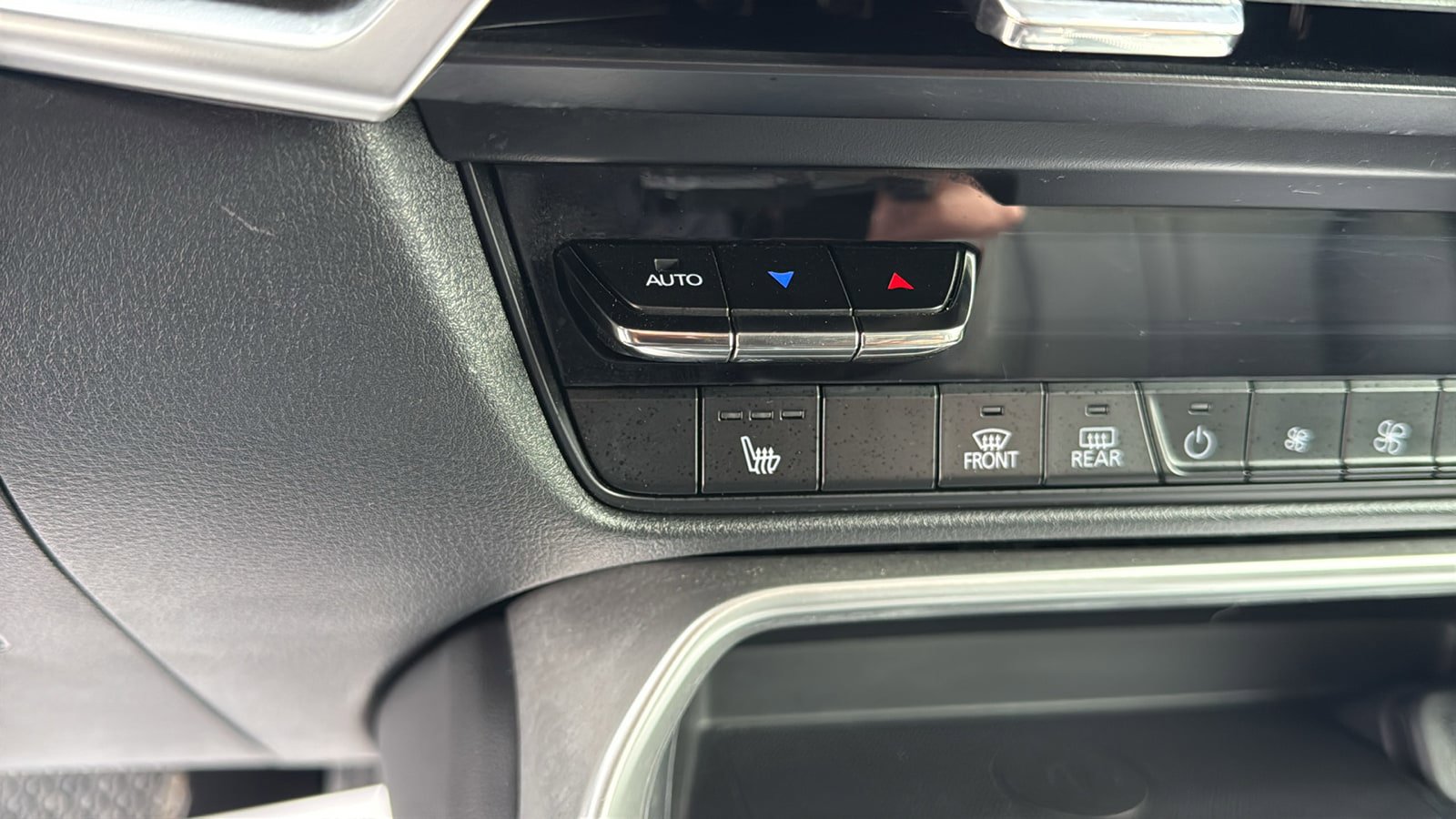 Certified 2024 MAZDA CX-90 3.3 Turbo w/ Preferred Plus image 17