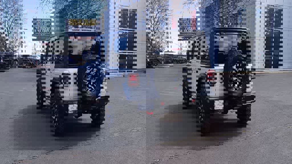 Used 2023 Jeep Wrangler Unlimited Rubicon w/ Cold Weather Group image 7