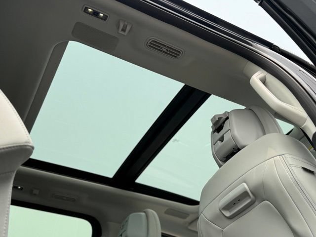 New 2027 Ford Expedition Platinum AWD/4WD image 8