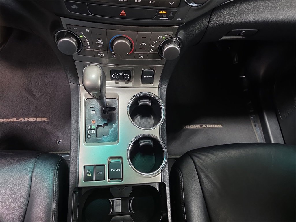 Used 2012 Toyota Highlander SE image 22
