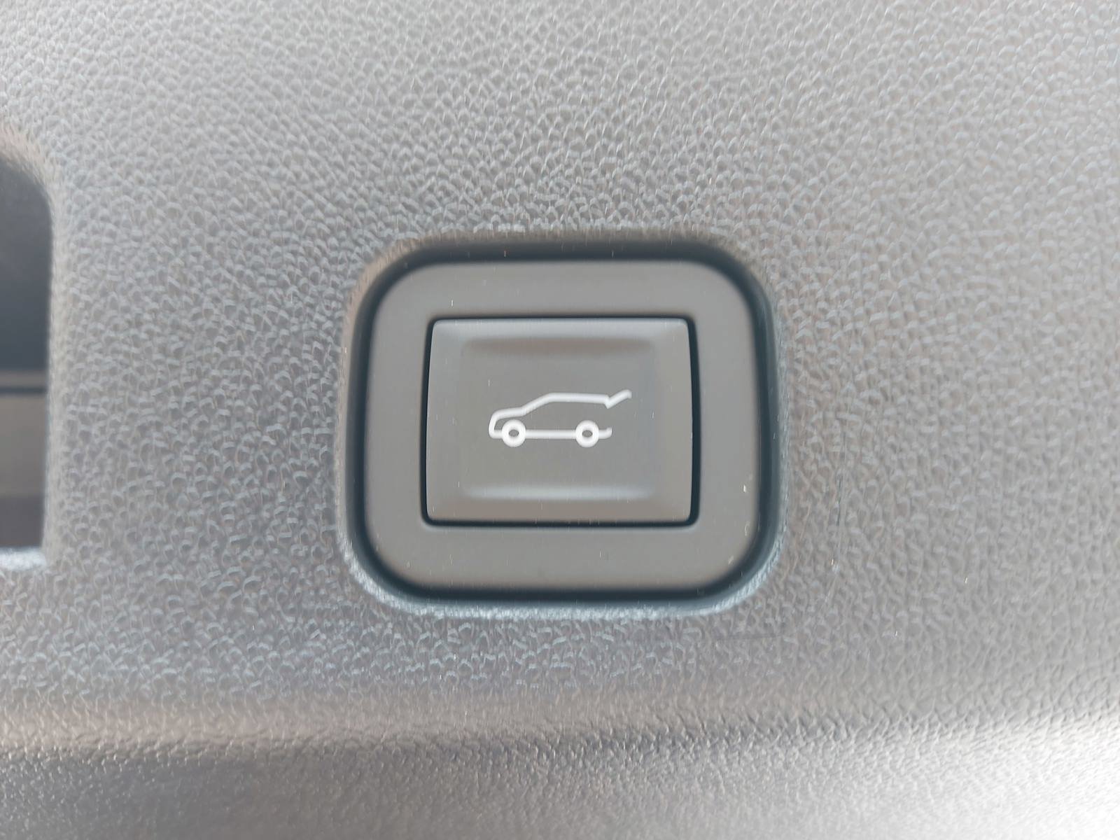 New 2025 GMC Acadia Elevation FWD image 13