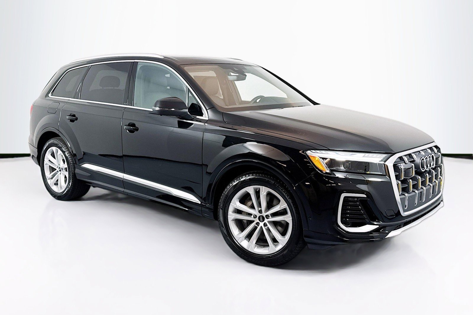 New 2025 Audi Q7 3.0T Prestige image 3