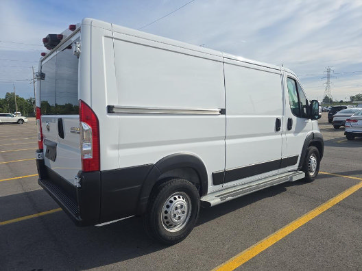 Used 2025 RAM ProMaster 2500 w/ U-Haul Equipment Group FWD image 3