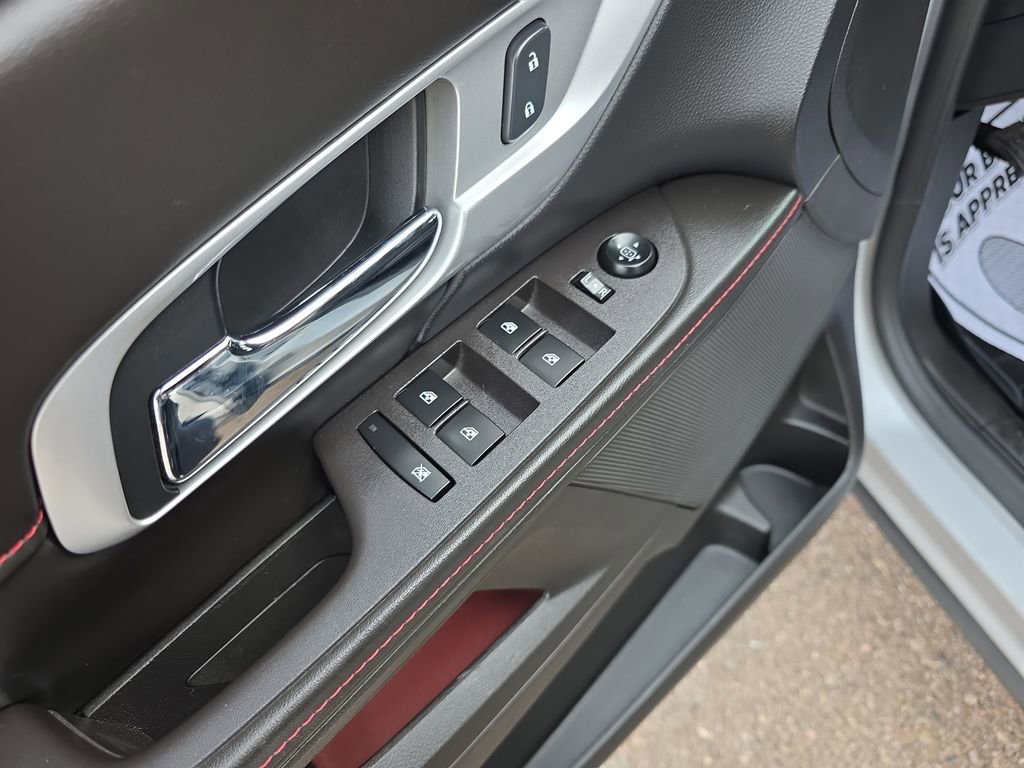 Used 2015 GMC Terrain SLE image 11