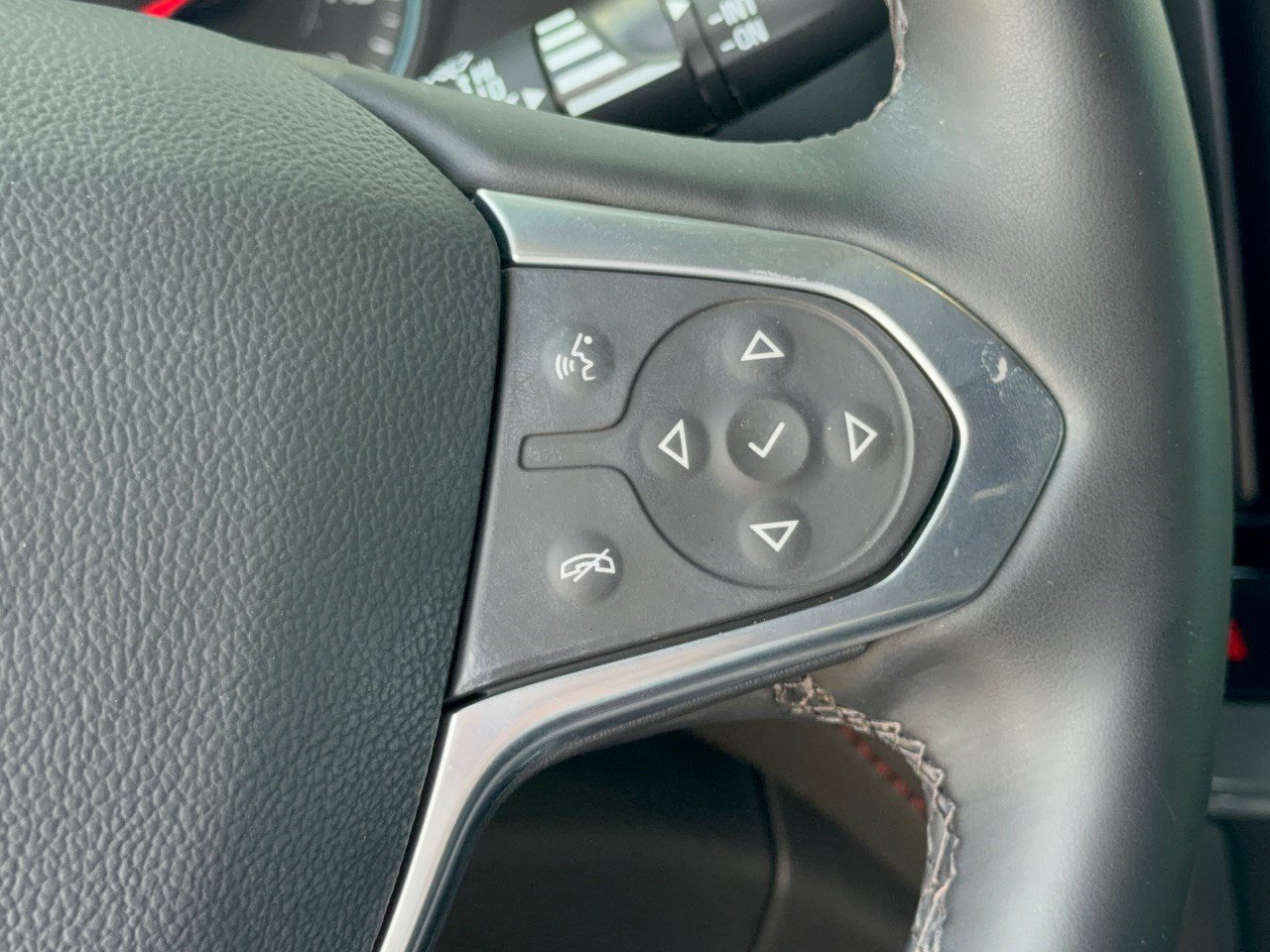 Certified 2023 Chevrolet Traverse RS AWD/4WD image 19